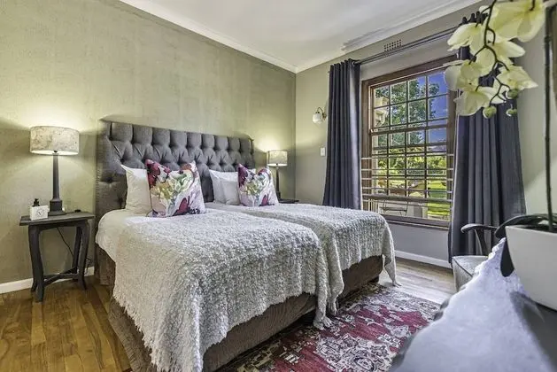 Luxury Tek Büyük veya İki Ayrı Yataklı Oda