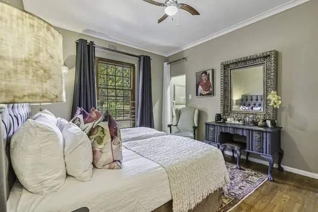Luxury Tek Büyük veya İki Ayrı Yataklı Oda