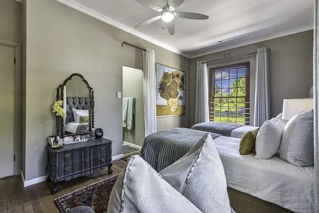 Luxury Tek Büyük veya İki Ayrı Yataklı Oda