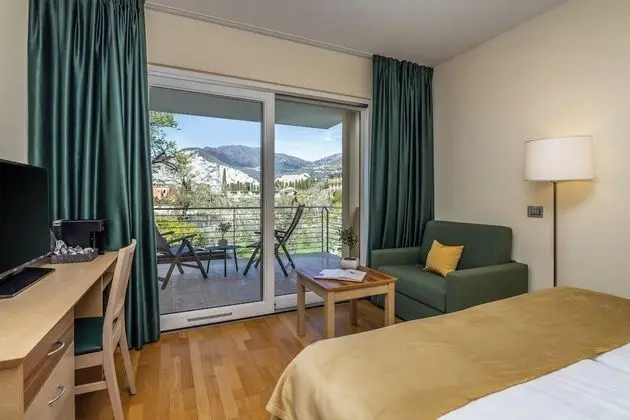 Comfort Tek Büyük veya İki Ayrı Yataklı Oda