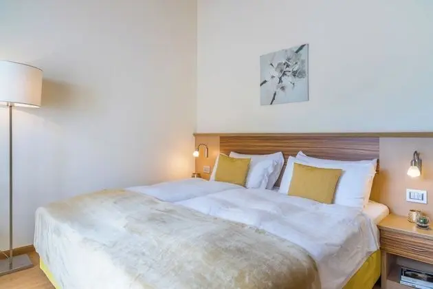 Comfort Tek Büyük veya İki Ayrı Yataklı Oda