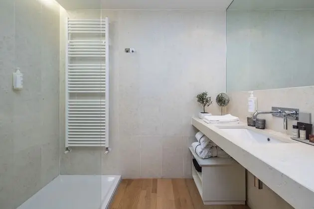 Comfort Tek Büyük veya İki Ayrı Yataklı Oda