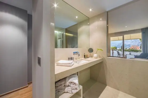 Grand Tek Büyük Yataklı Oda, Balkon (garden and lake view - Splendid)