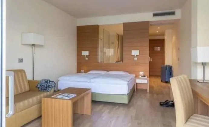Grand Tek Büyük Yataklı Oda, Balkon (garden and lake view - Splendid)