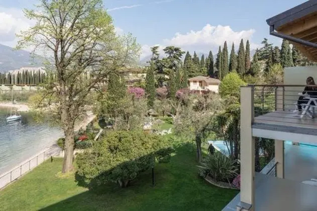 Grand Tek Büyük Yataklı Oda, Balkon (garden and lake view - Splendid)