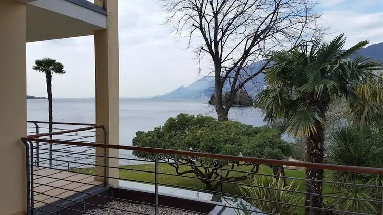 Tek Büyük veya İki Ayrı Yataklı Oda, Balkon, Göl Manzaralı (Elegance)