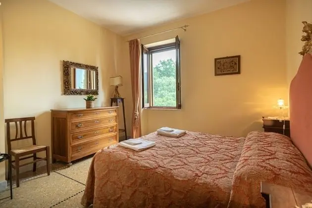 Basic Tek Büyük Yataklı Oda