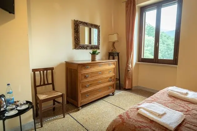 Basic Tek Büyük Yataklı Oda