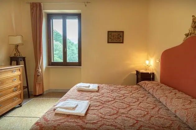 Basic Tek Büyük Yataklı Oda