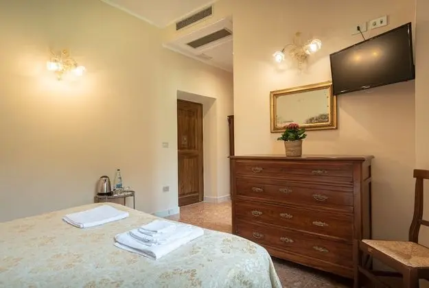 Basic Tek Büyük Yataklı Oda