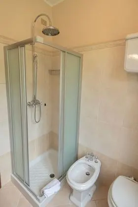 Basic Tek Büyük Yataklı Oda