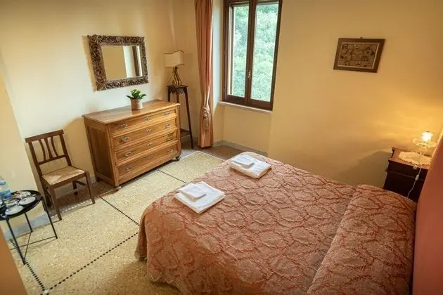 Classic Tek Büyük Yataklı Oda