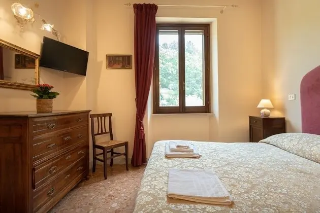 Classic Tek Büyük Yataklı Oda