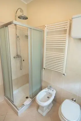 Classic Tek Büyük Yataklı Oda