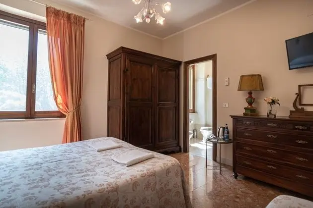 Classic Üç Kişilik Oda