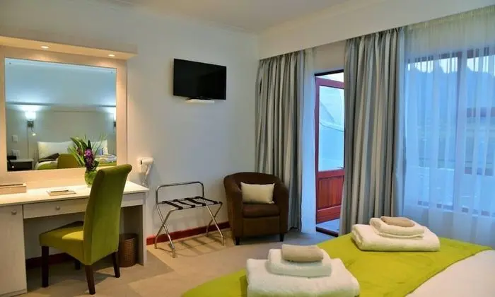 Luxury Tek Büyük Yataklı Oda