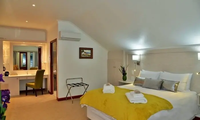 Luxury Tek Büyük Yataklı Oda