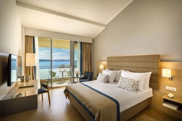 Superior Twin Room, Balcony or Terrace, Sea Facing