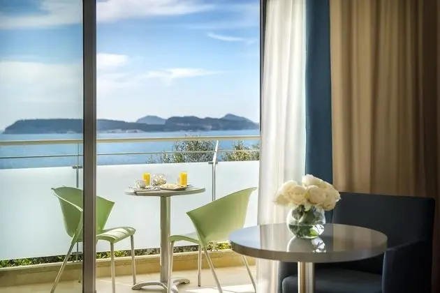 Superior Twin Room, Balcony or Terrace, Sea Facing