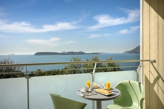 Superior Twin Room, Balcony or Terrace, Sea Facing