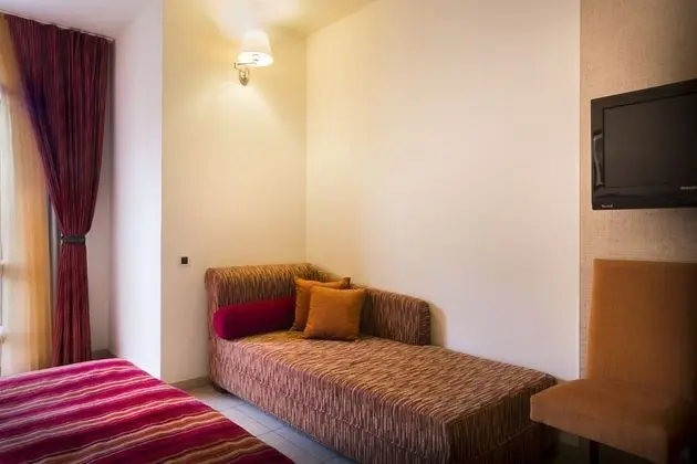 Classic Üç Kişilik Oda