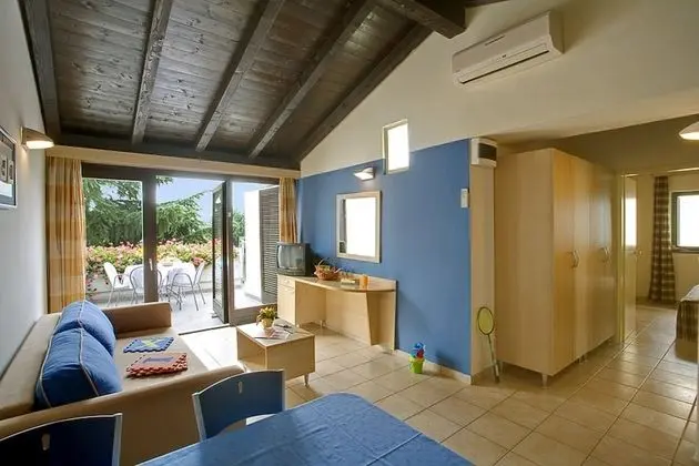 Apartment for 2+2 - Residence