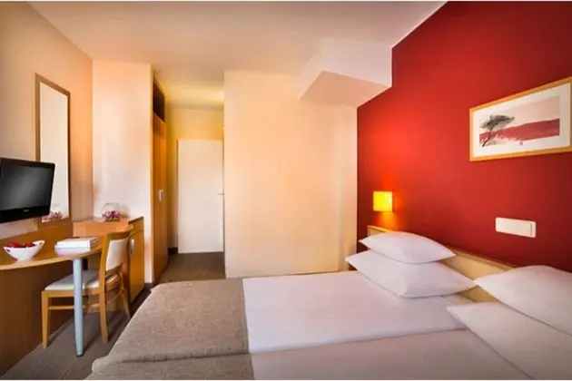 1 Çift Kişilik Veya 2 Tek Kişilik Yatak Classic