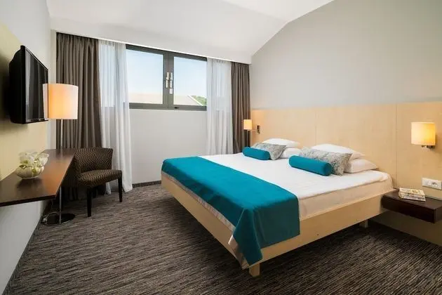 V level Suite for 2+2 Seaview