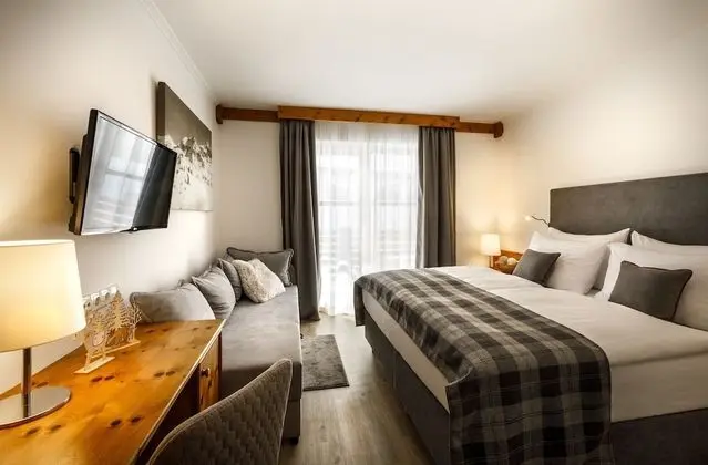 Classic Üç Kişilik Oda