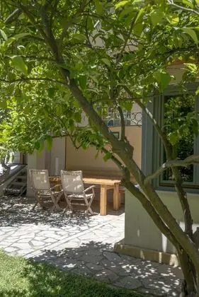 Apart Daire, Veranda