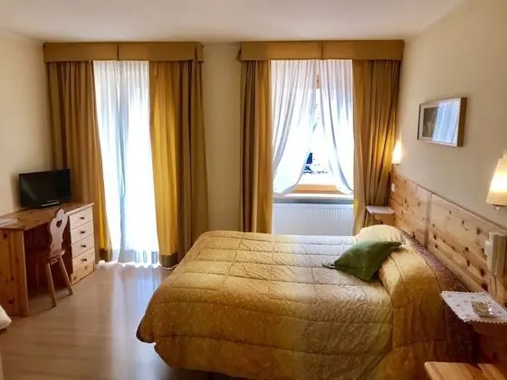 Tek Büyük veya İki Ayrı Yataklı Oda