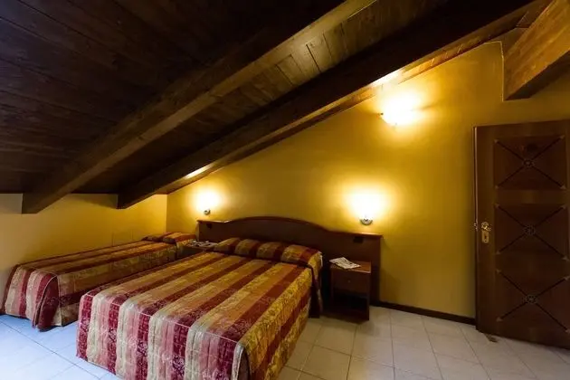 Standard Üç Kişilik Oda