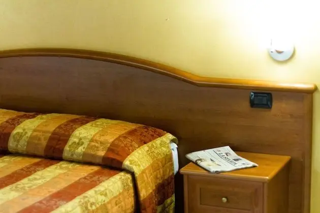 Standard Üç Kişilik Oda