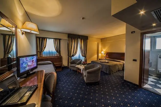 Family Oda (Quadruple)