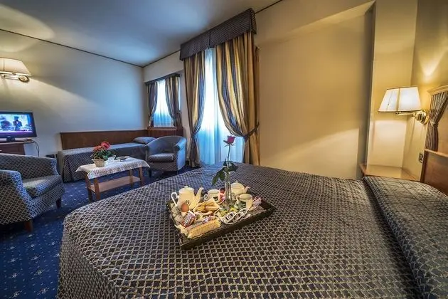 Family Oda (Quadruple)