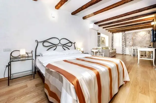 Junior Stüdyo Süit