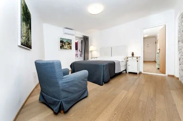 Junior Stüdyo Süit