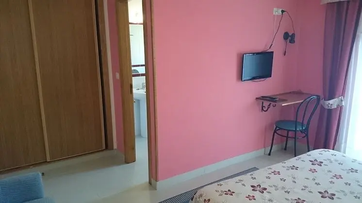 Tek Büyük veya İki Ayrı Yataklı Oda