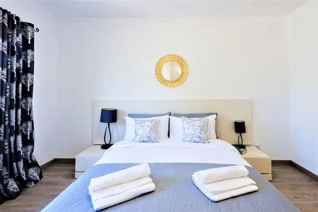 Apart Daire, 2 Yatak Odası, Teras, Bahçe Manzaralı