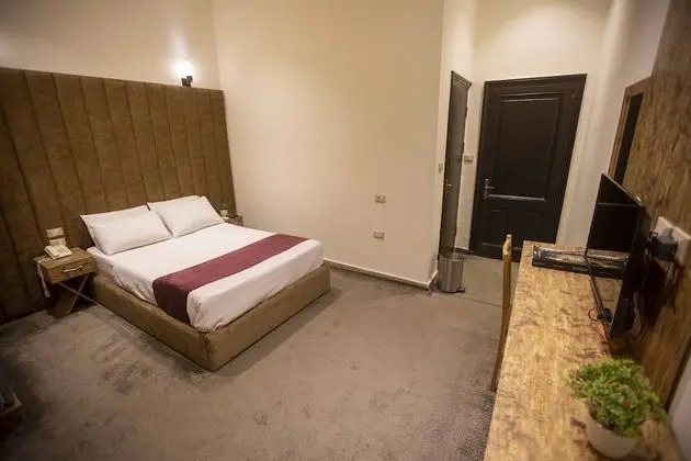 Superior Tek Büyük Yataklı Oda, Birden Çok Yatak, Özel Banyo, Şehir Manzaralı