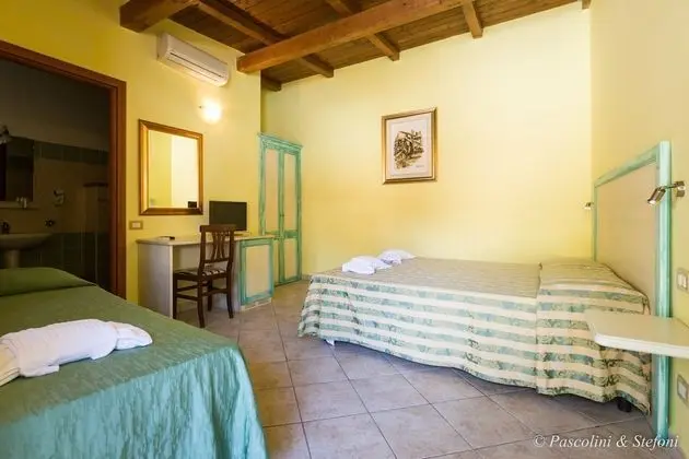 Tek Büyük Yataklı Oda