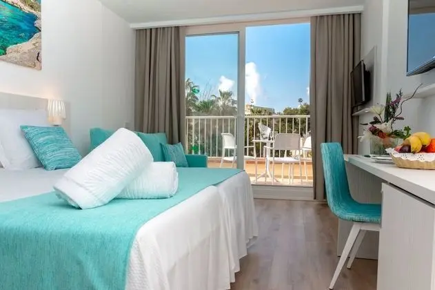Family Oda, Balkon (3 adults + 1 child)