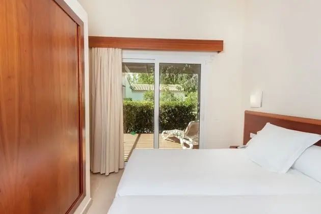 Standard Bungalov, Teras (2 Adults + 2 Children)