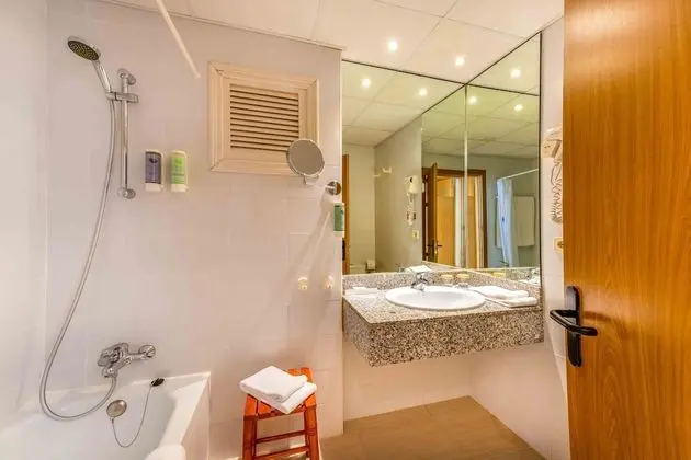 Standard Tek Büyük Yataklı Oda, Balkon, Deniz Manzaralı