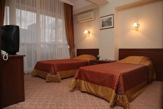 Standard Tek Büyük veya İki Ayrı Yataklı Oda