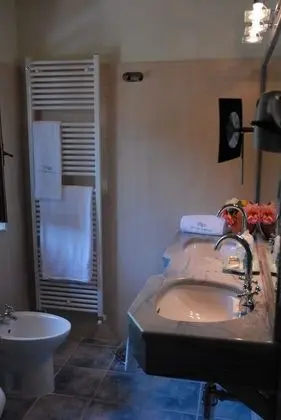 Classic Tek Büyük Yataklı Oda