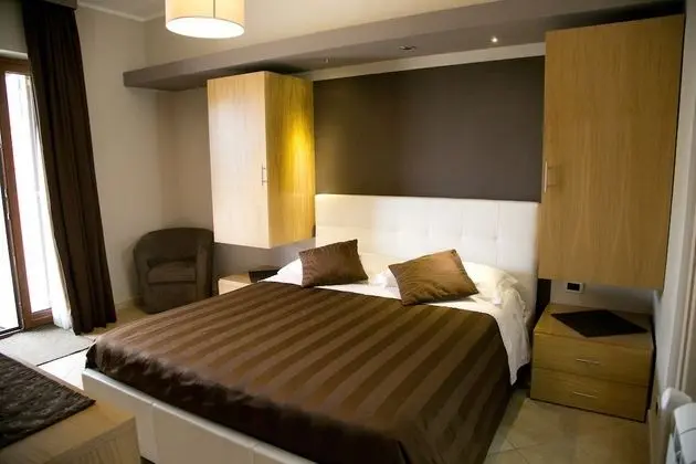 Tek Büyük Yataklı Oda