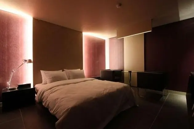 Standard Oda (B / Check-in after 10PM on Saturday)