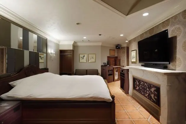 Deluxe Tek Büyük Yataklı Oda