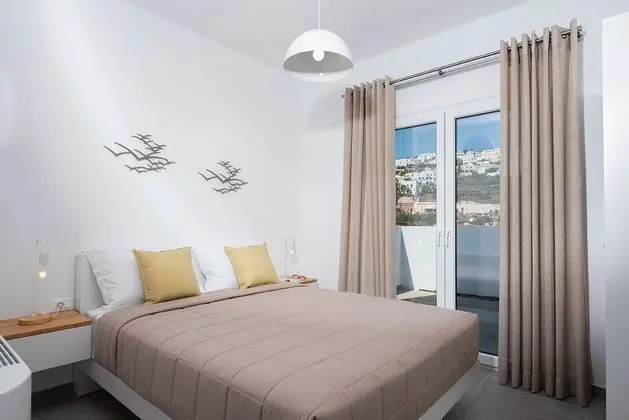 Suite, 2 Bedrooms, Private Heated Pool, Sea View (L)